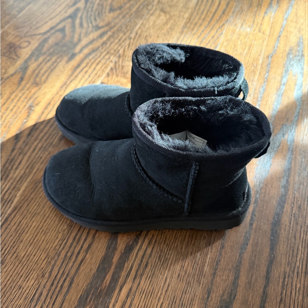 Ugg Classic Mini - image 6